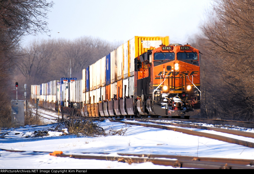 BNSF 6745